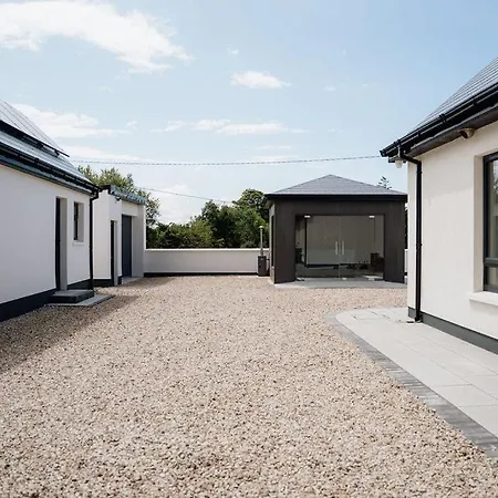 Semesterbostad Balleeghan House *