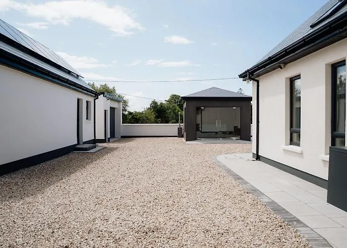 Semesterbostad Balleeghan House *