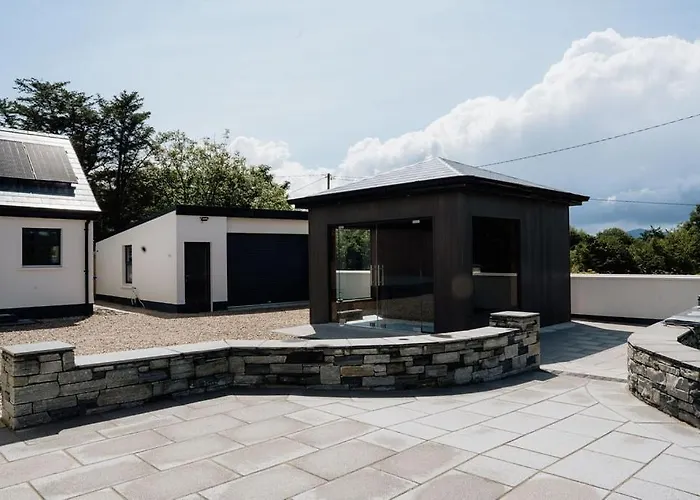Balleeghan House Semesterbostad *